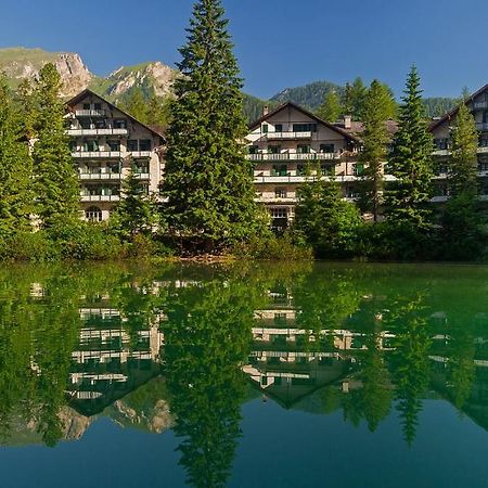 Hotel Lago Di Braies ブラーイエス エクステリア 写真