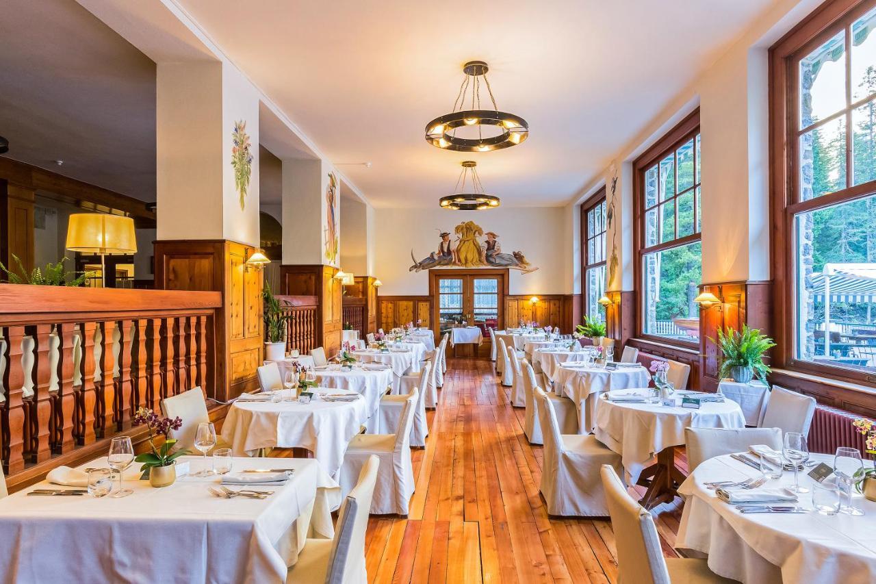 Hotel Lago Di Braies ブラーイエス エクステリア 写真